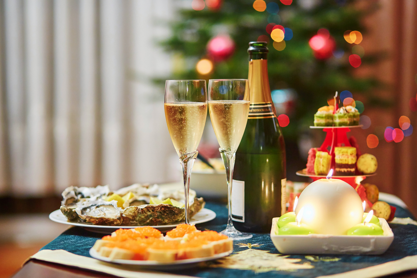 Traditional Christmas Dishes French Dreamstime L 76973274