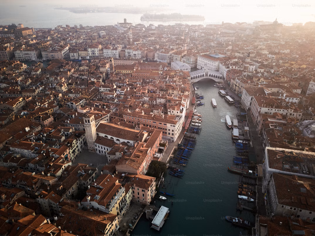 premium_photo-1690494028558-a6f535911993 (1)